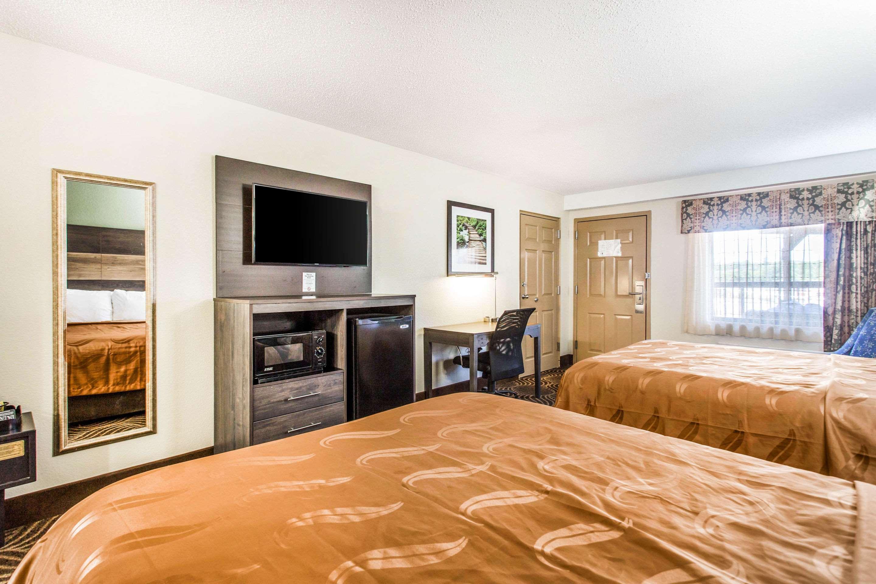 Quality Inn Black Mountain Exterior photo