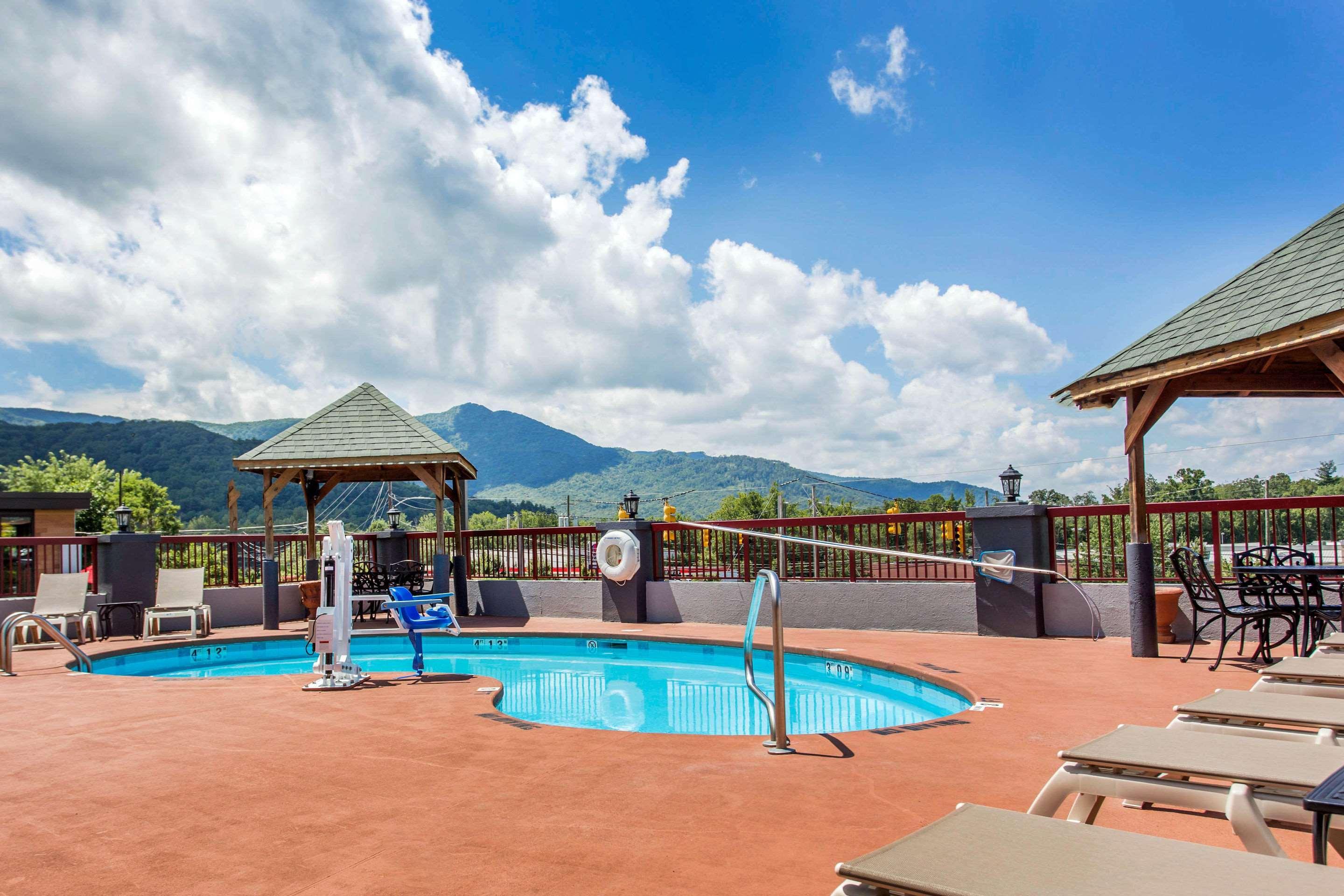 Quality Inn Black Mountain Exterior photo