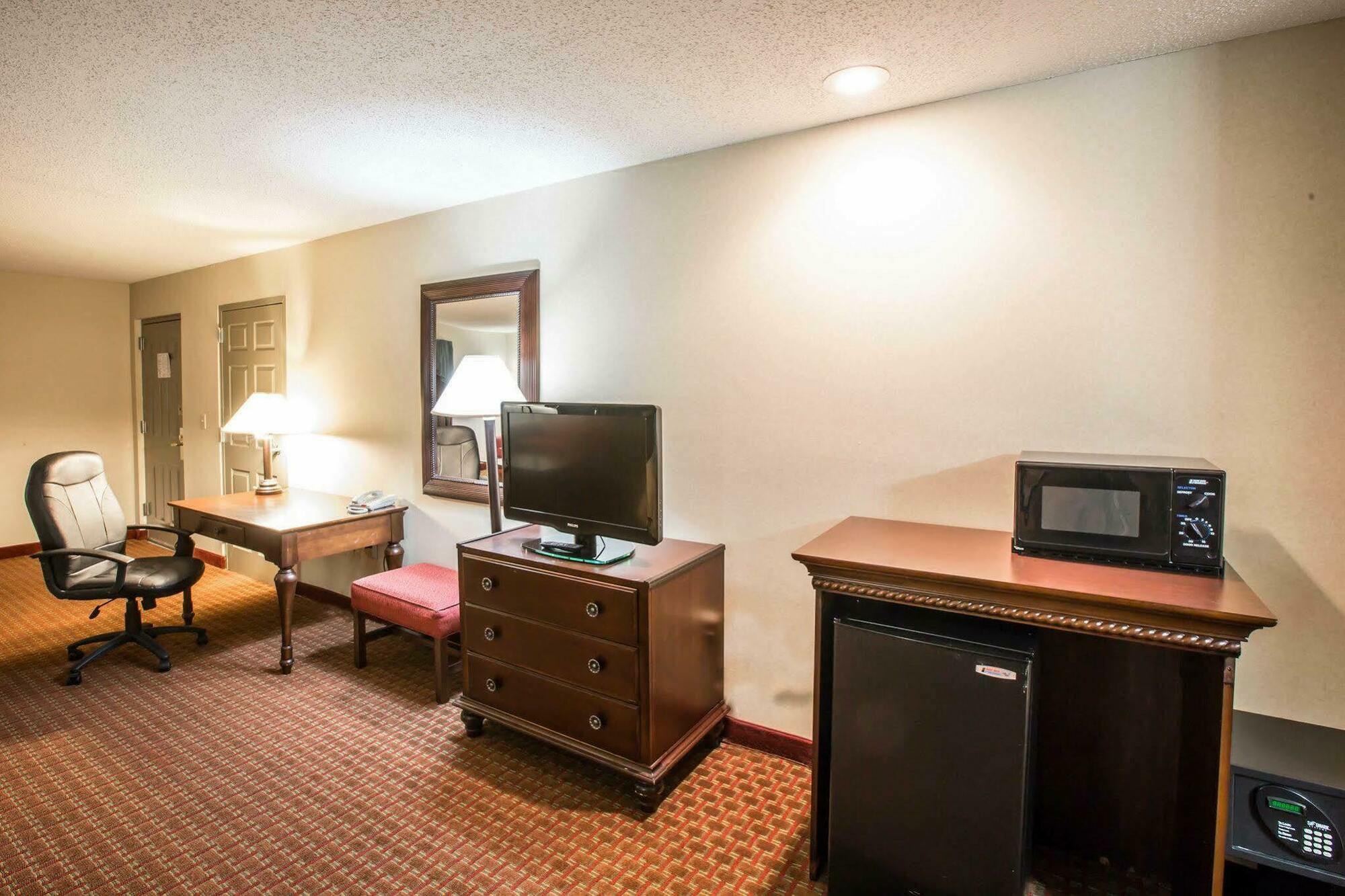 Quality Inn Black Mountain Exterior photo